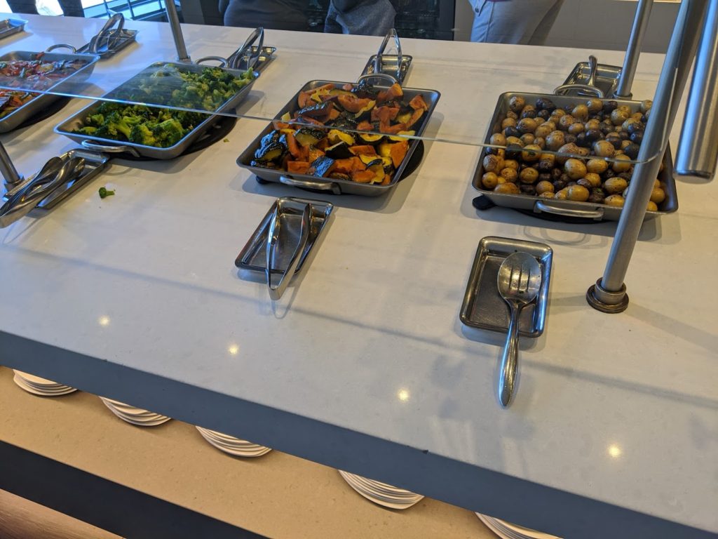 Flagship Lounge JFK Hot Food 